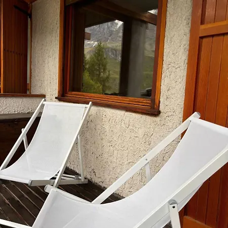 Rododendro Ski-in Ski-out Cir 0491 *